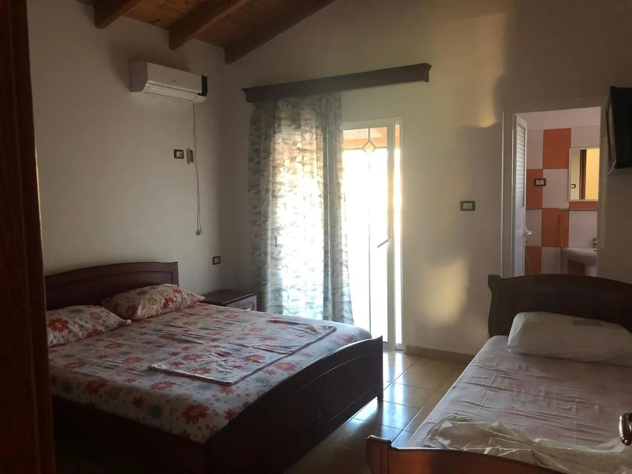 Casa de hóspedes Villa Memaj Ksamil
